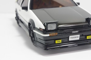 ミニッツ_TOYOTA_AE86_カーボンボンネット消灯_フロント03