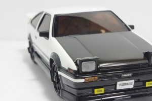 ミニッツ_TOYOTA_AE86_カーボンボンネット消灯_フロント04