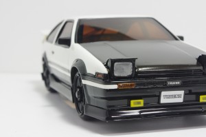 ミニッツ_TOYOTA_AE86_カーボンボンネット消灯_フロント05