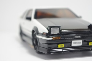 ミニッツ_TOYOTA_AE86_カーボンボンネット消灯_フロント06