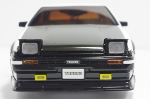 ミニッツ_TOYOTA_AE86_カーボンボンネット消灯_フロント08